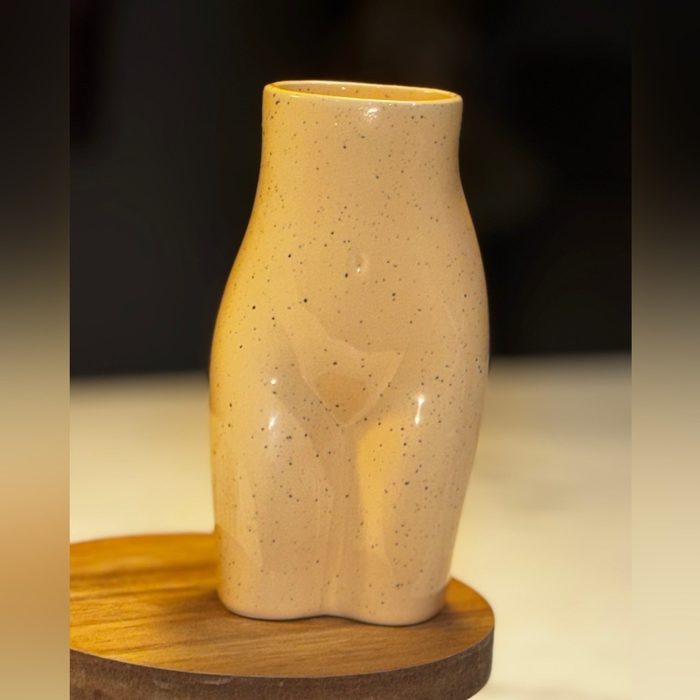 Urban Outfitters Home Female Form Ceramic Vase 7.5” Terra Cotta Brown Specked